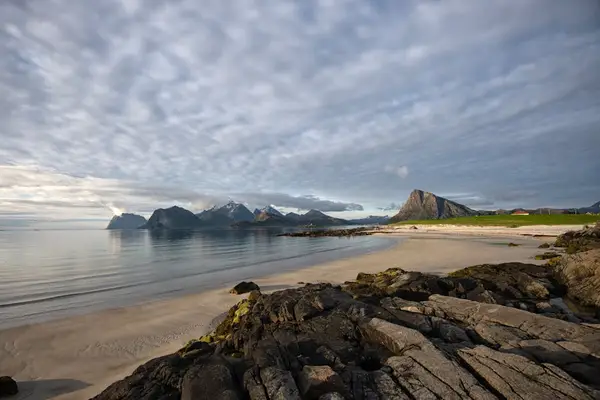 Utsikt over fjellene i Nord-Norge
